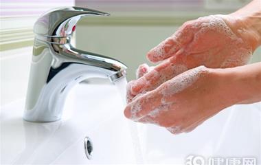 疫情期間，為什么要強調“勤洗手”？